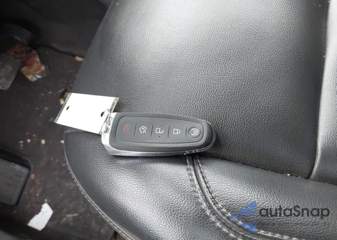 2019 Ford Escape Sel z USA, uszkodzony, nr VIN 1FMCU9HD3KUC04537